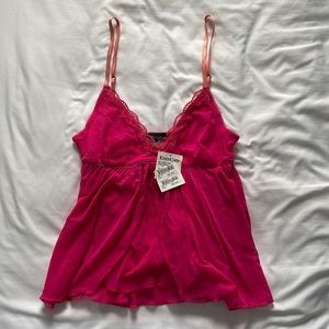 New With Tags Small BEBE Raspberry Lace Trimmed Mesh Babydoll Cami
